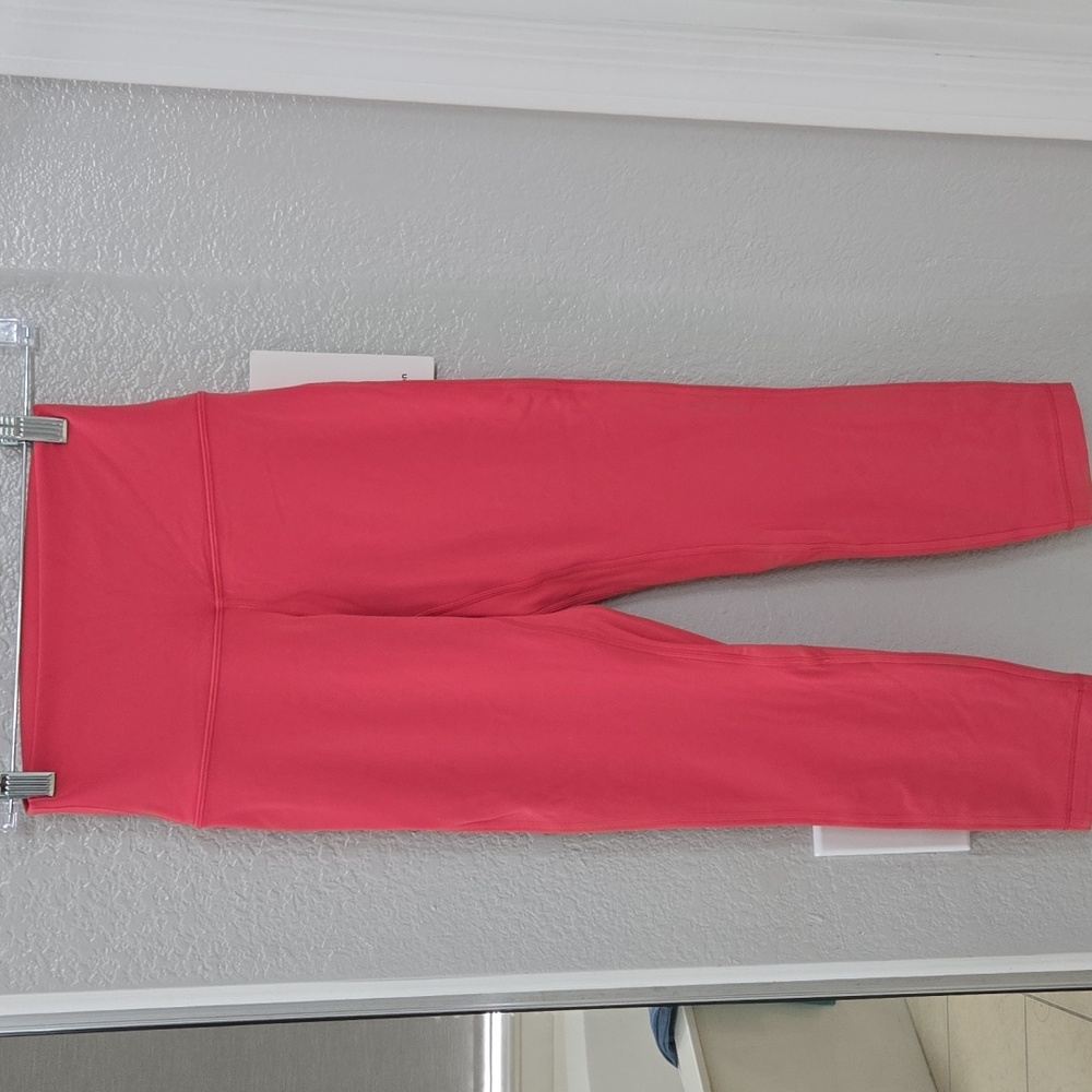 Align HR Crop 23in